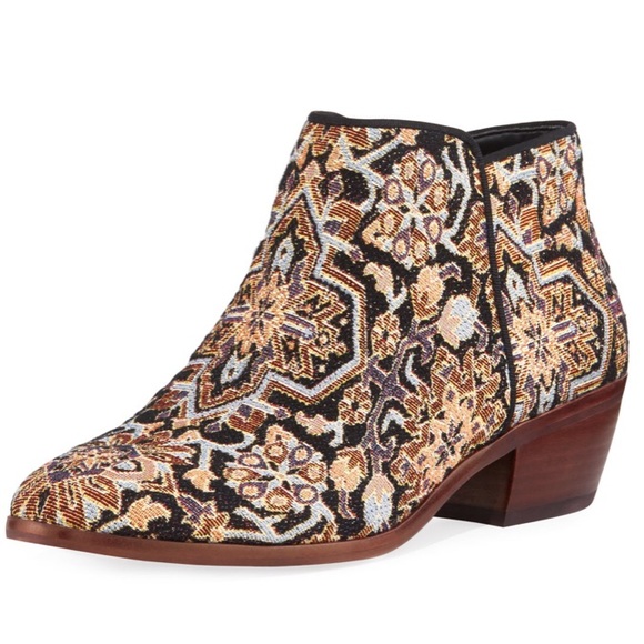 Anthropologie Shoes - anthropologie // tapestry low-heeled ankle booties
